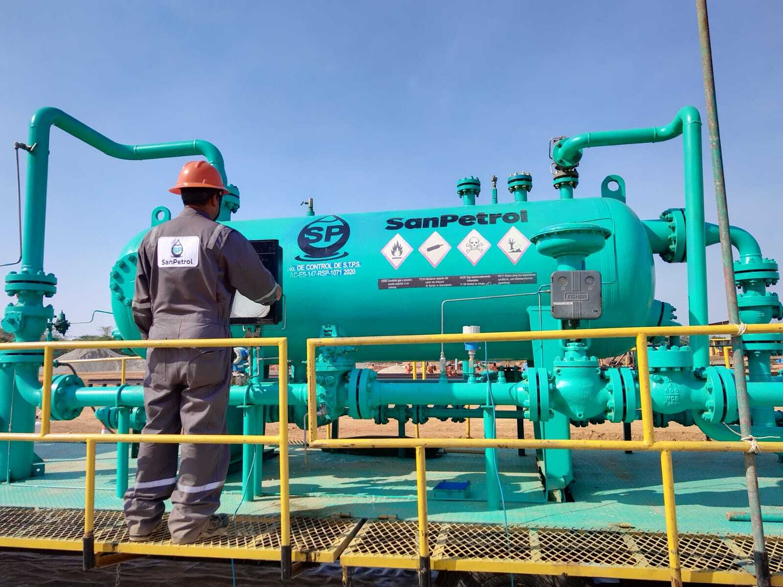 Equipo SanPetrol con EPP completo